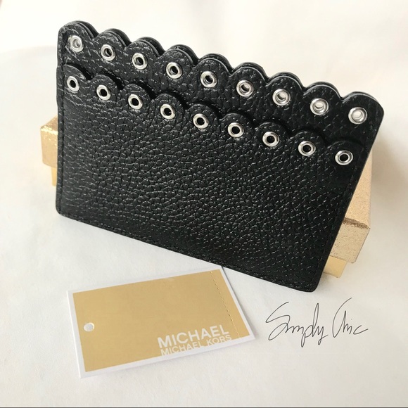 LAST 1 ⭐️ MK scallop trim genuine leather wallet - Picture 5 of 6